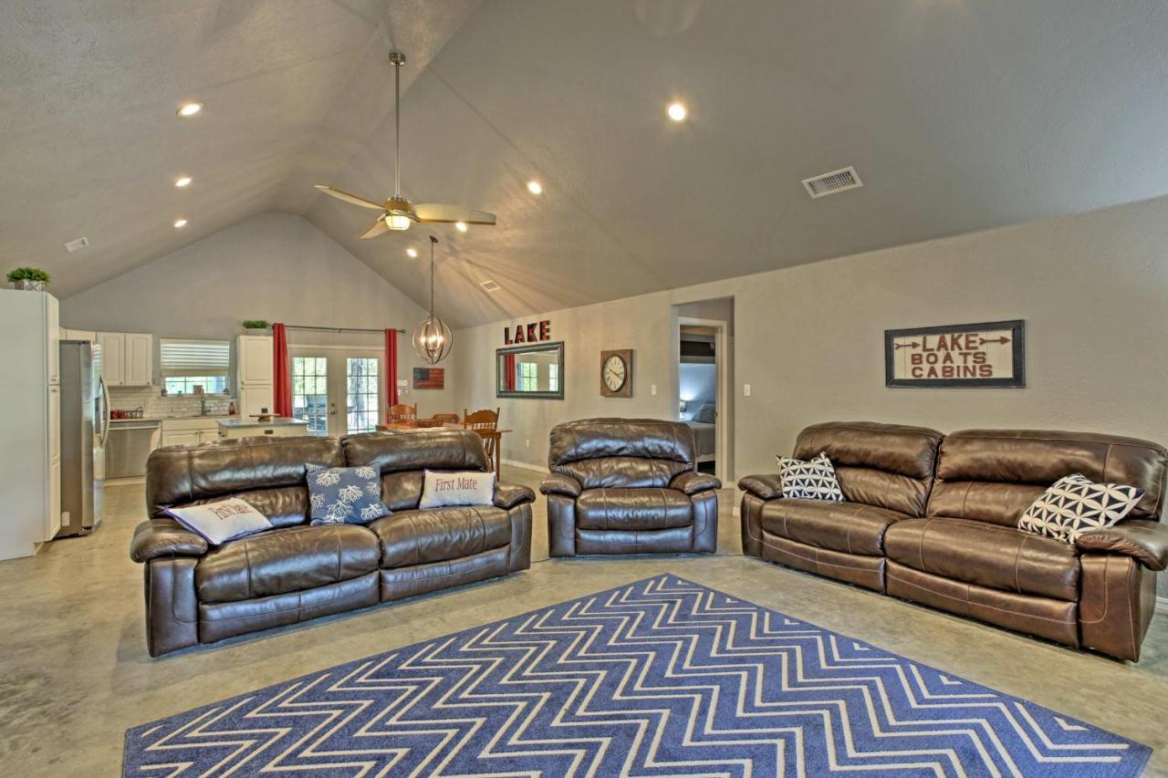 Modern Retreat With Gas Grill - Walk To Lake Texoma! Kingston Exterior foto