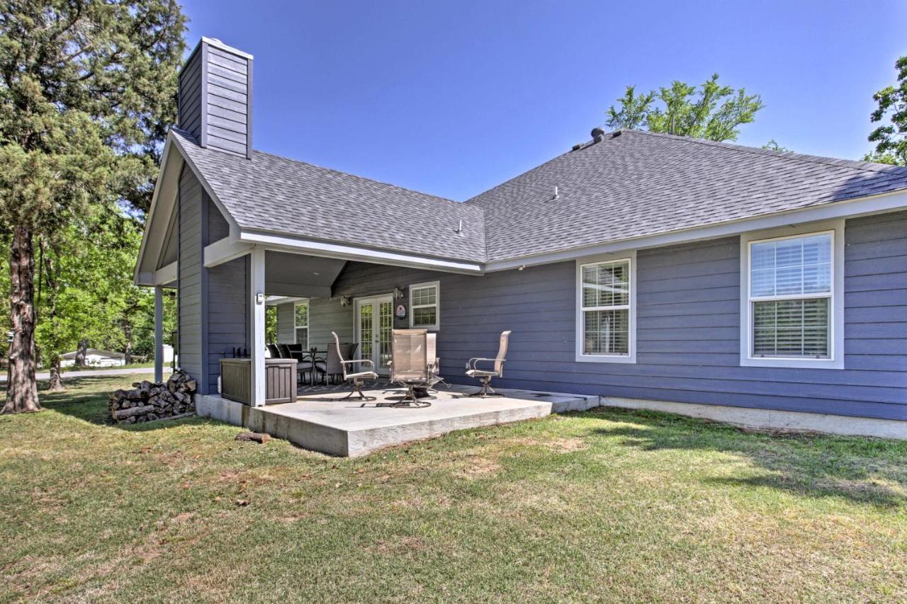 Modern Retreat With Gas Grill - Walk To Lake Texoma! Kingston Exterior foto